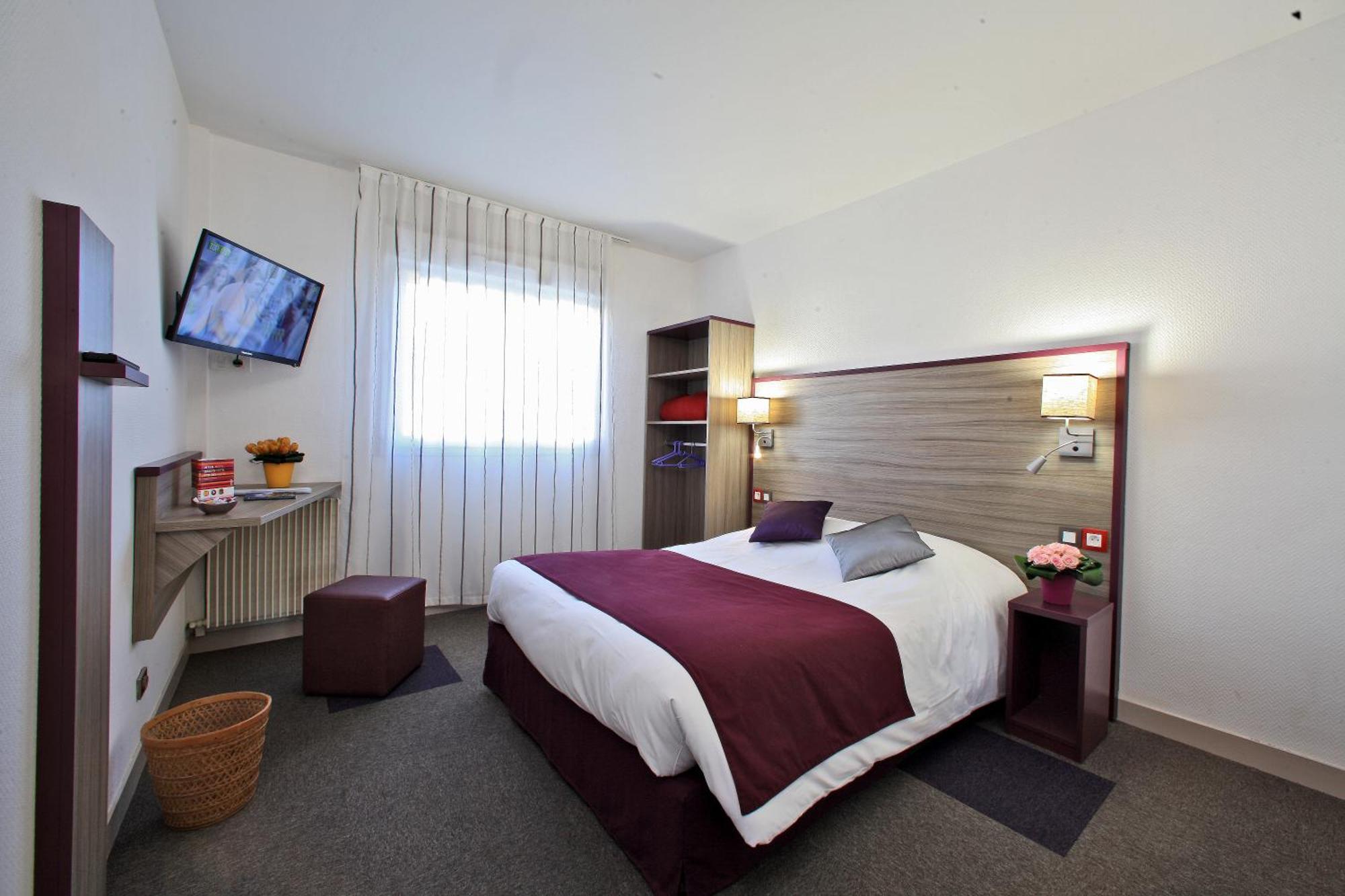 Contact Hotel O'Nice Saintes Bagian luar foto