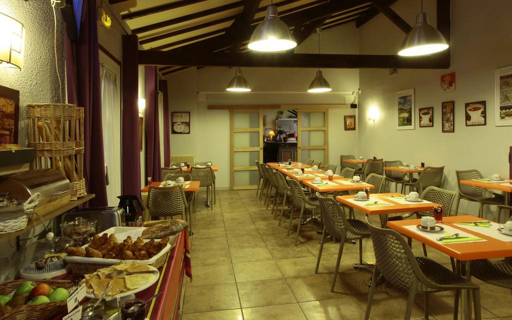 Contact Hotel O'Nice Saintes Bagian luar foto